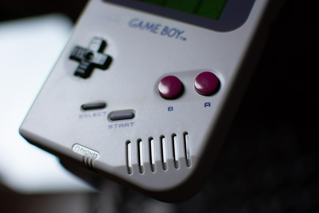 เครื่องเกมบอย DMG-01 รุ่นดั้งเ - Handheld Game Console บทวิจารณ์และราคา