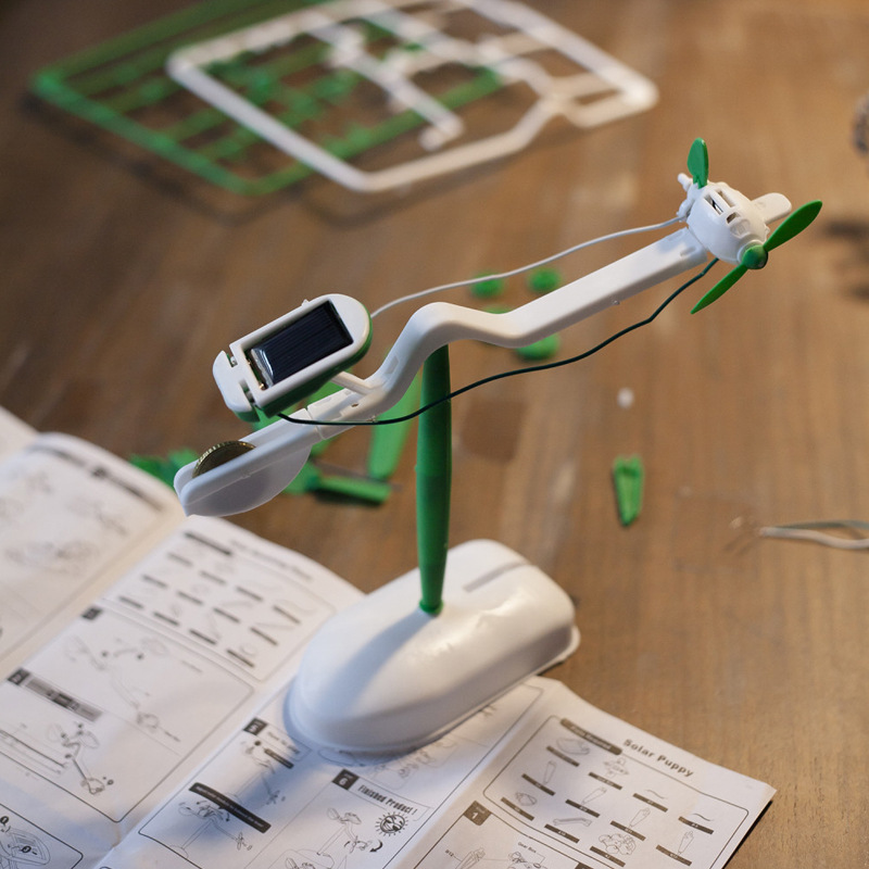 ชุดหุ่นยนต์พลังงานแสงอาทิตย์ 6 - Electronics Gadgets For Kids บทวิจารณ์และราคา